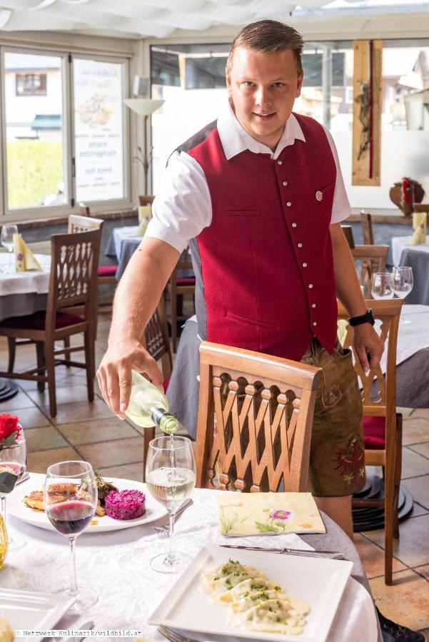 Hotel Alpenhof ヴェステンドルフ エクステリア 写真