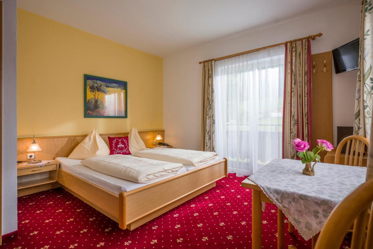Hotel Alpenhof ヴェステンドルフ エクステリア 写真