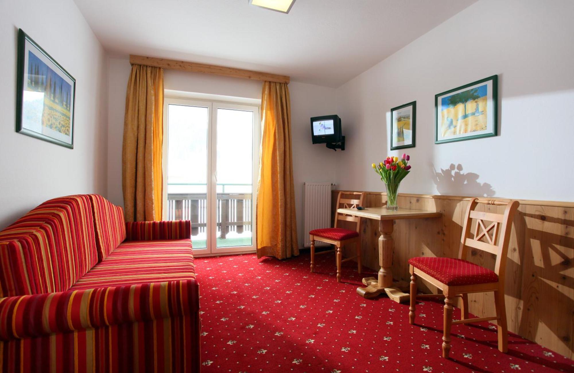 Hotel Alpenhof ヴェステンドルフ エクステリア 写真
