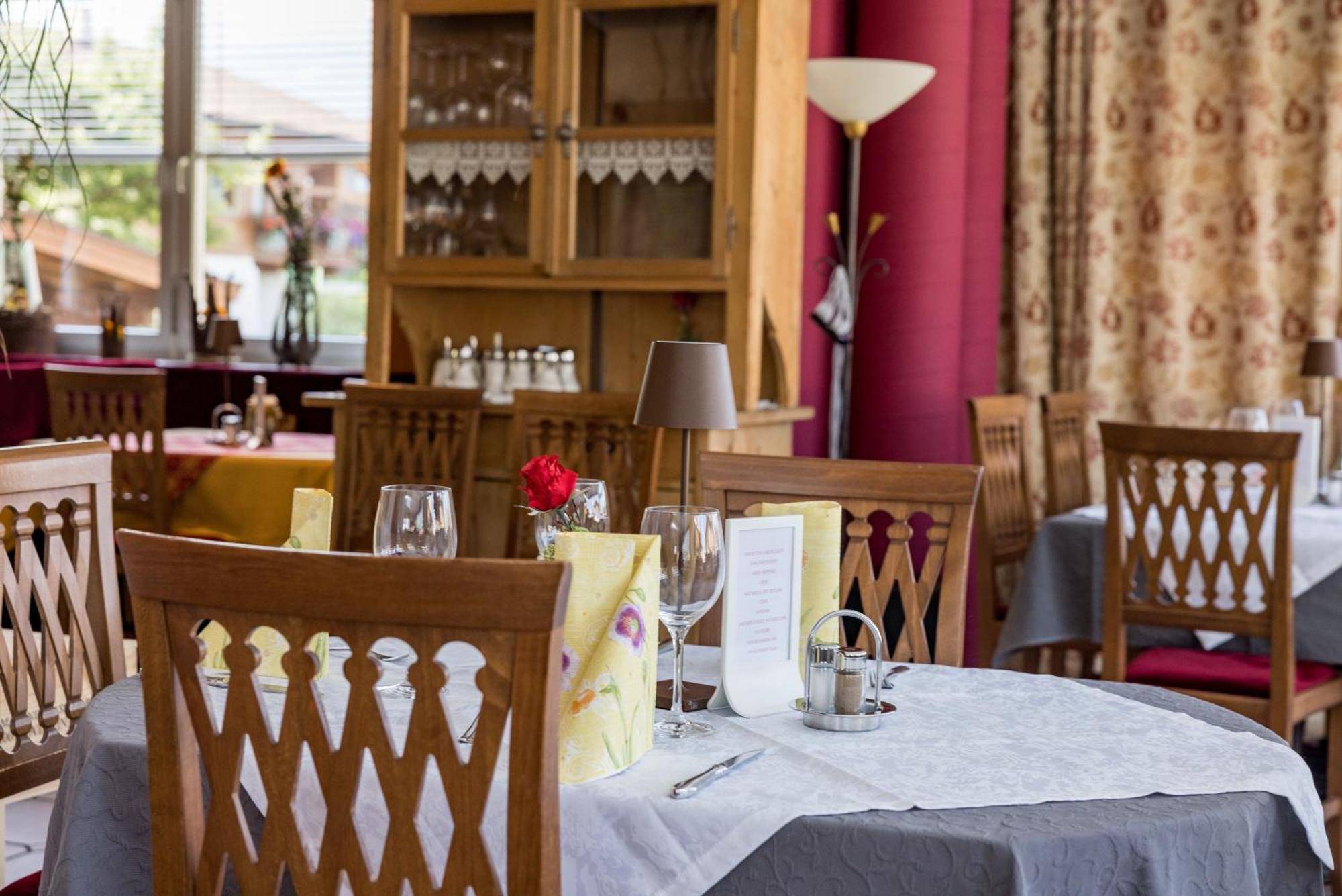 Hotel Alpenhof ヴェステンドルフ エクステリア 写真